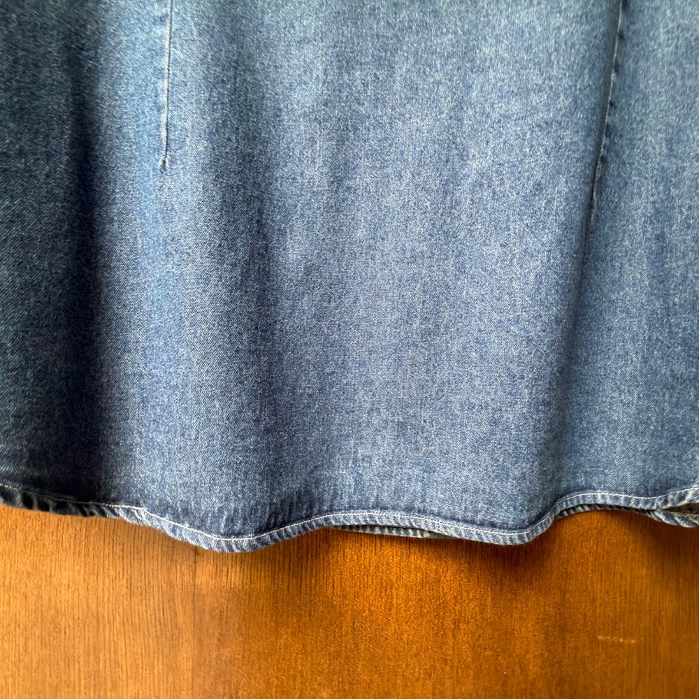 $75 Disney vintage denim camp shirt size L - Picture 3 of 11